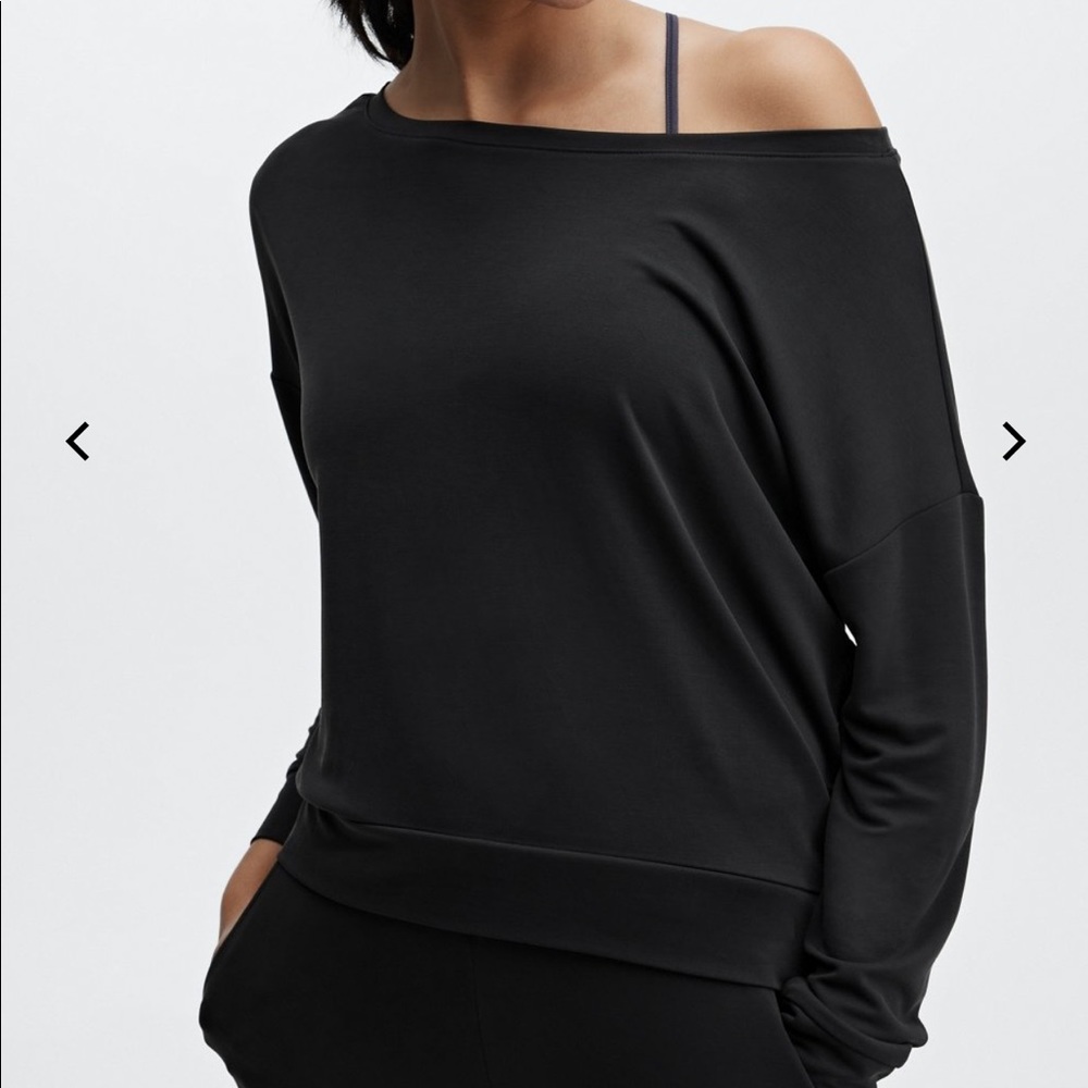 ✨2/$75 ✨ Fabletics Sleek Knit Boat Neck Pullover